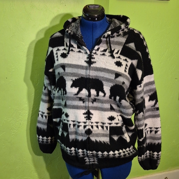 Amerinkas Sz.M. Mens Black and Gray Bear Patterned Men's Full Zip Jacket.(#1765) - Picture 1 of 10